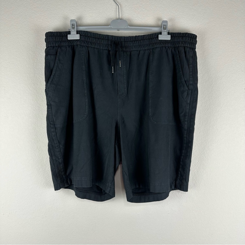 Athleta Black Farallon Bermuda Athleisure Shorts Size 24 Plus Size